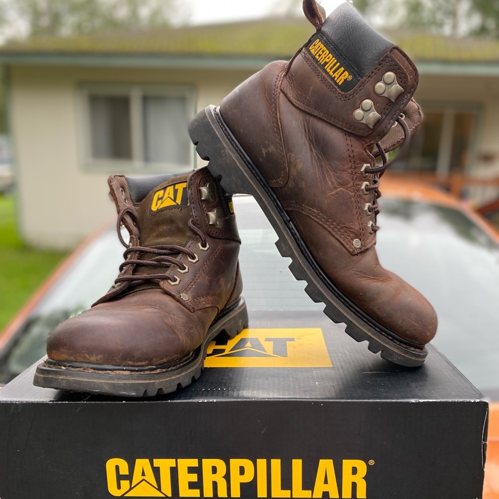 Caterpillar Second Shift Oil Resistant Work Boots Dark Brown Used In Box Size 10